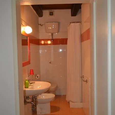 Affitta Il Pettirosso 3*